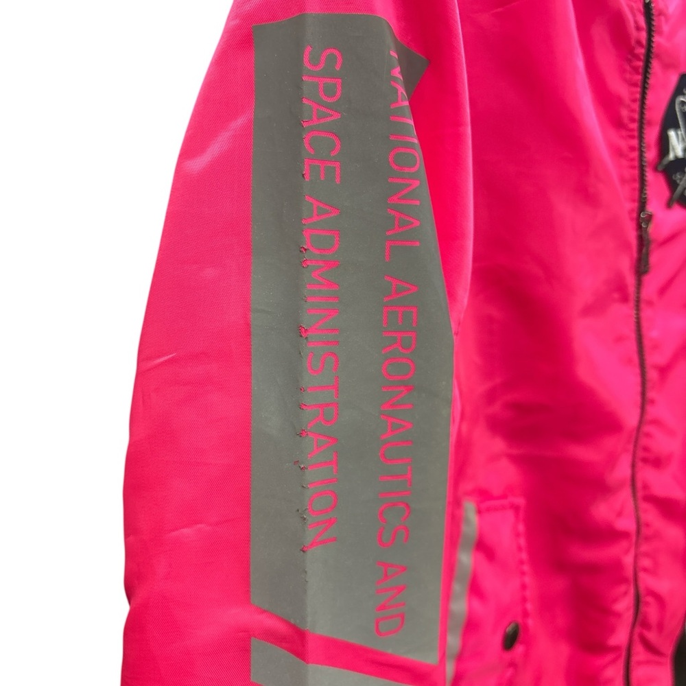 South Pole NASA Hot Pink Bomber Jacket Space Patch Festival Grunge Jr M - Picture 8 of 8
